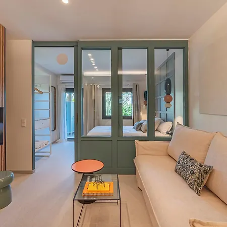 Apartment Newly Renovated In Golden Mile W/ Pool