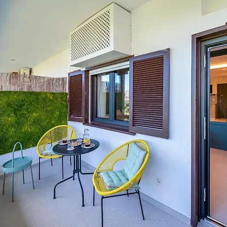 Newly Renovated In Golden Mile W/ Pool *